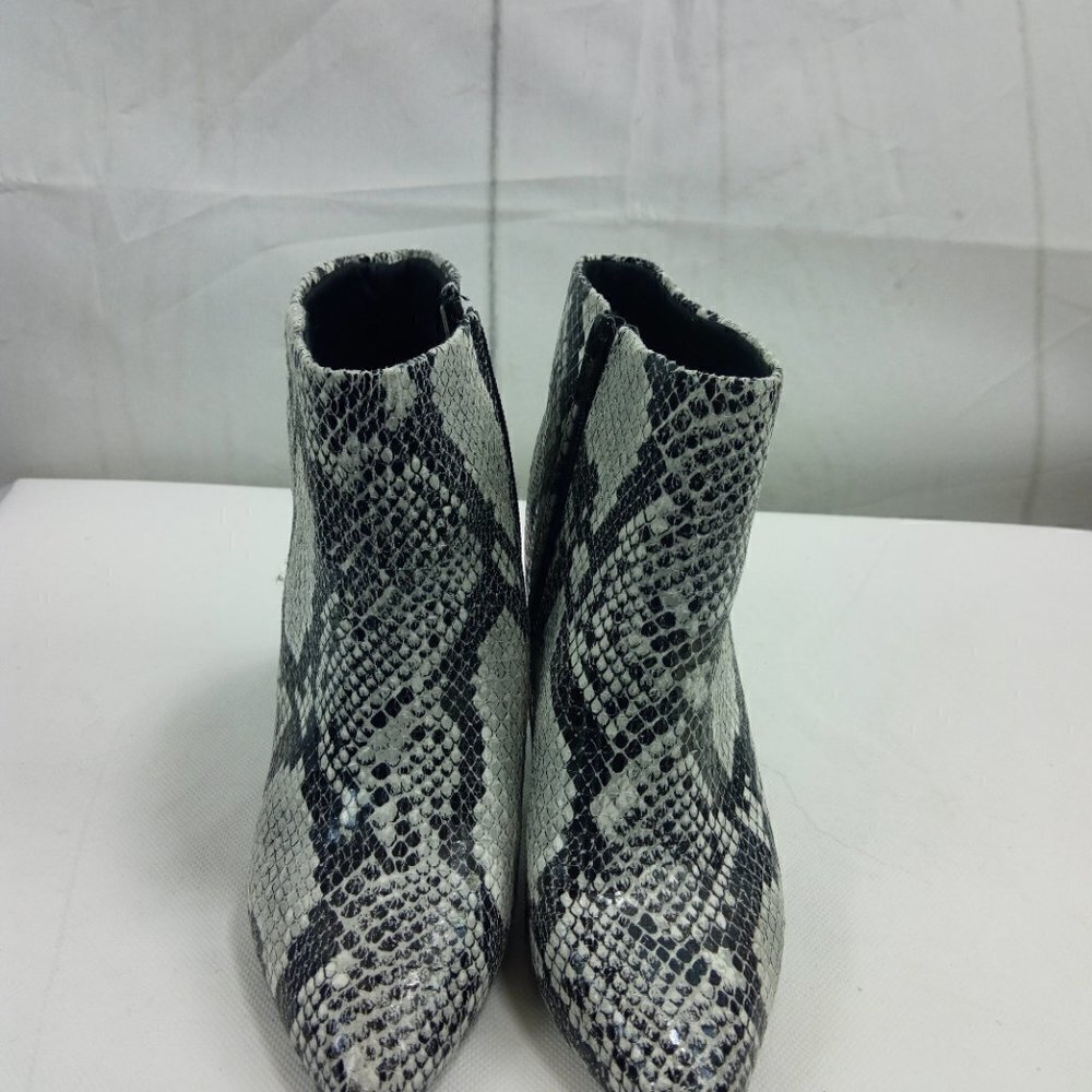 Worthington Ankle Boots Snakeskin Pattern 6.5 - Picture 2 of 11